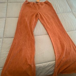 Flare stretchy boutique pants 😍